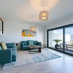 Modern Villa, Pool, Ocean & Mountain View