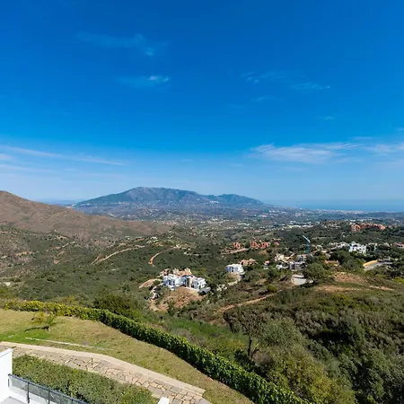 Modern Marbella Villa, Pool, Ocean & Mountain View